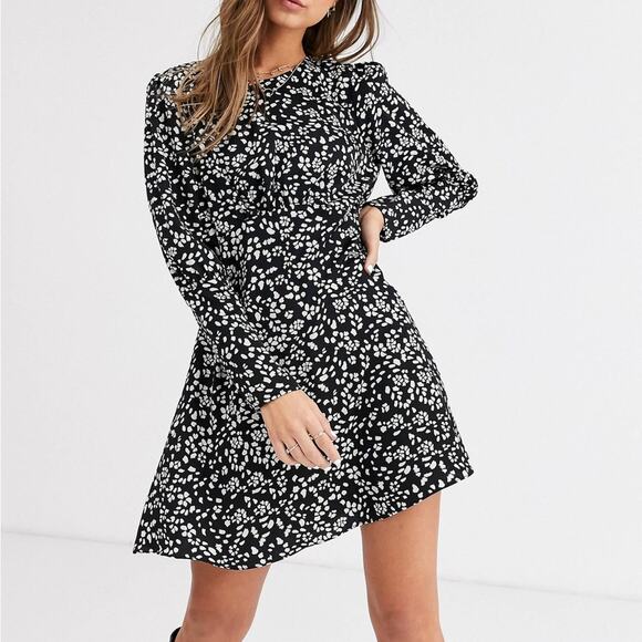 Topshop Austin Black Floral Mini Dress Bishop Sleeve Open Back
 size 6 - Picture 14 of 16